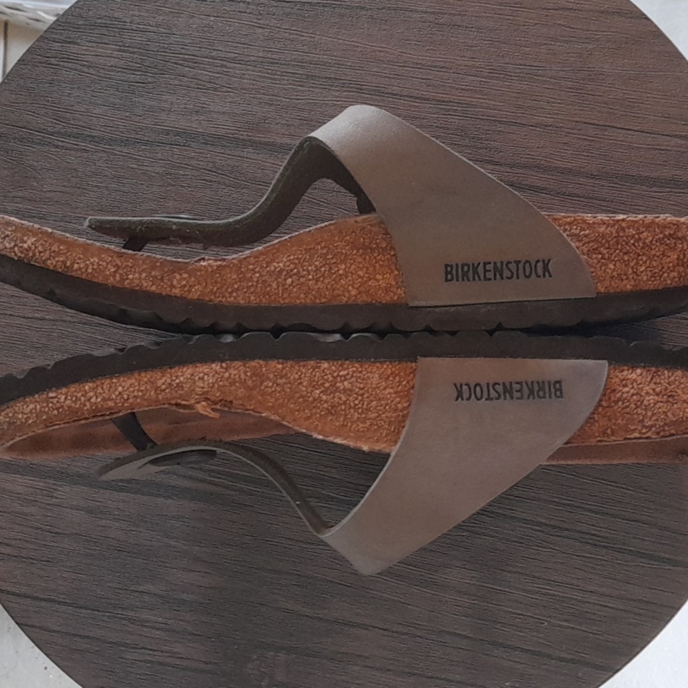Birkenstock sandals Flip Flops size 42 Olive 11W 9M